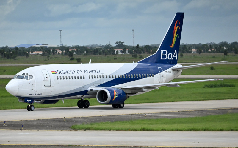 Photo of CP-3077 -  Boliviana de Aviación Boeing 737-300 at VVI on AeroXplorer Aviation Database