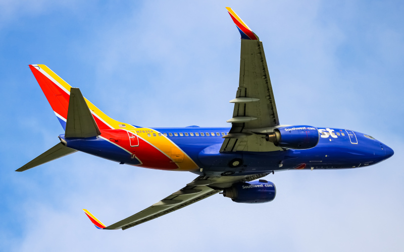 Photo of N7835A - Southwest Airlines Boeing 737-700 at BWI on AeroXplorer Aviation Database