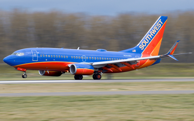Photo of N260WN - Southwest Airlines Boeing 737-700 at PDX on AeroXplorer Aviation Database