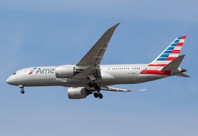 Photo of N814AA - American Airlines Boeing 787-8 at ORD on AeroXplorer Aviation Database