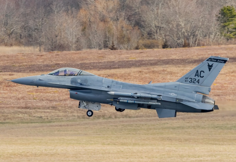Photo of 87-0324 - USAF - United States Air Force General Dynamics F-16 Fighting Falcon at ACY on AeroXplorer Aviation Database