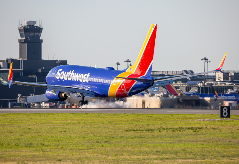 Photo of N7743?B - Southwest Airlines Boeing 737-700 at BWI on AeroXplorer Aviation Database