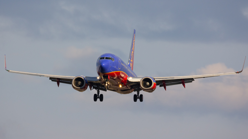 Photo of N762SW - Southwest Airlines Boeing 737-700 at CMH on AeroXplorer Aviation Database