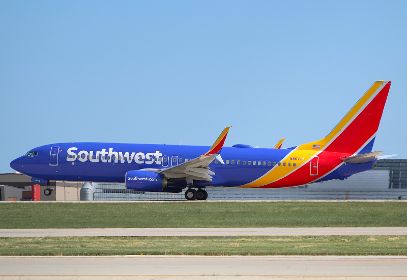 Photo of N8673F - Southwest Airlines Boeing 737-800 at MKE on AeroXplorer Aviation Database