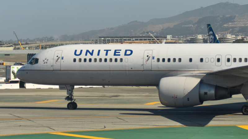 Photo of N598UA - United Airlines Boeing 757-200 at SFO on AeroXplorer Aviation Database