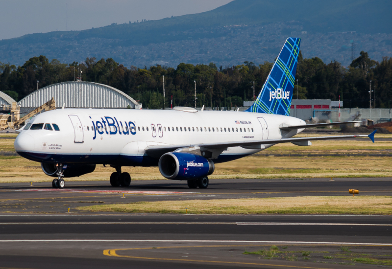 Photo of N608JB - JetBlue Airways Airbus A320 at MEX on AeroXplorer Aviation Database
