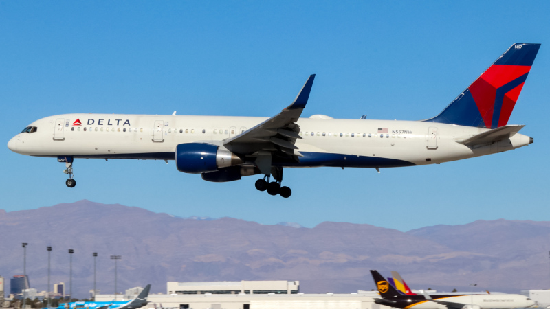 Photo of N557NW - Delta Airlines Boeing 757-200 at LAS on AeroXplorer Aviation Database