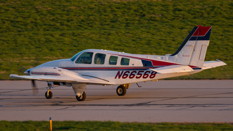 Photo of N66568 - PRIVATE Beech 58 Baron at CMH on AeroXplorer Aviation Database
