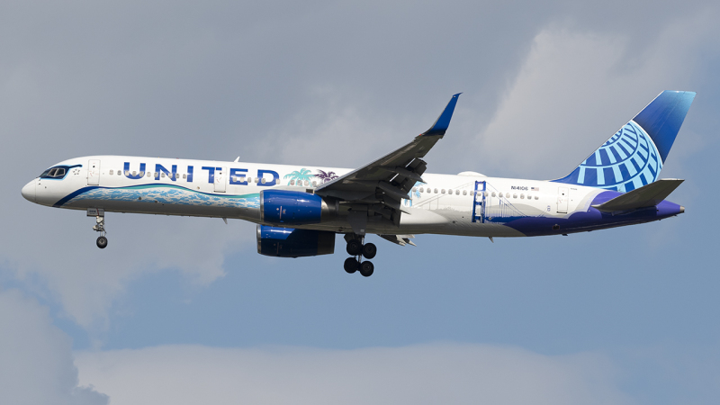 Photo of N14106 - United Airlines Boeing 757-200 at IAD on AeroXplorer Aviation Database