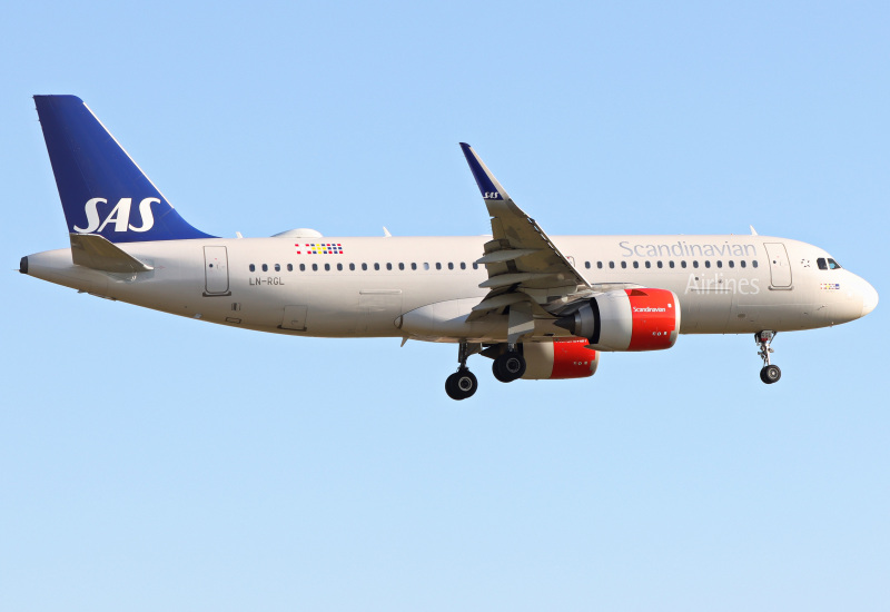 Photo of LN-RGL - Scandinavian Airlines Airbus A320NEO at LHR on AeroXplorer Aviation Database