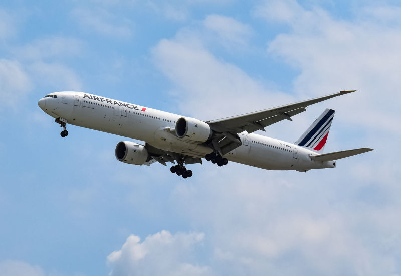 Photo of F-GZNG - Air France Boeing 777-300ER at SGN on AeroXplorer Aviation Database