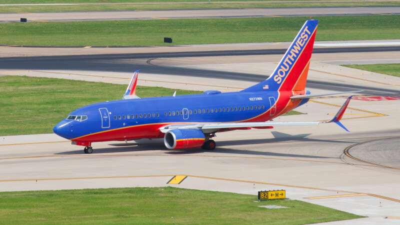 Photo of N273WN - Southwest Airlines Boeing 737-700 at DAL on AeroXplorer Aviation Database