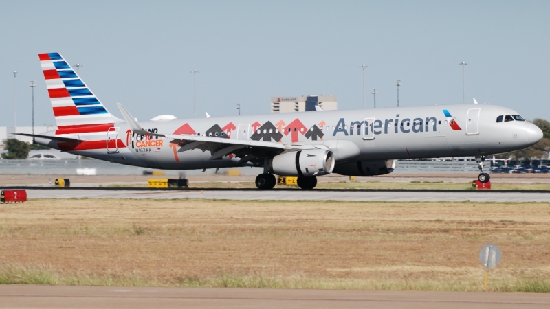 Photo of N162AA - American Airlines Airbus A321-200 at DFW on AeroXplorer Aviation Database