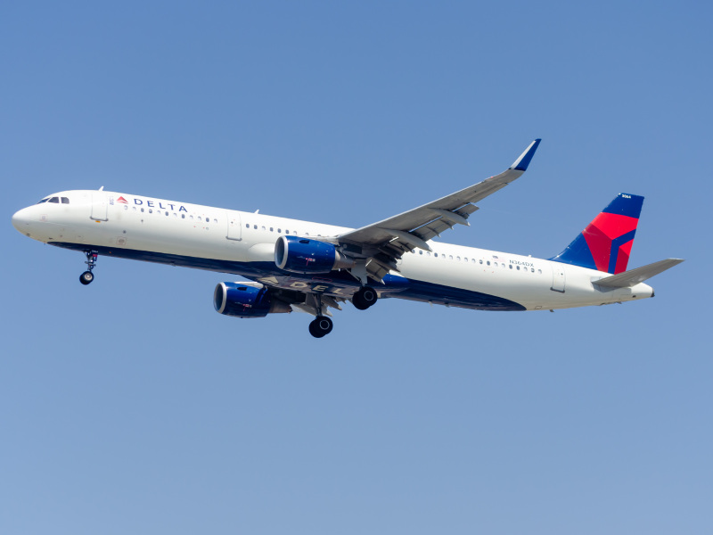 Photo of N364DX - Delta Airlines Airbus A321-200 at LAX on AeroXplorer Aviation Database