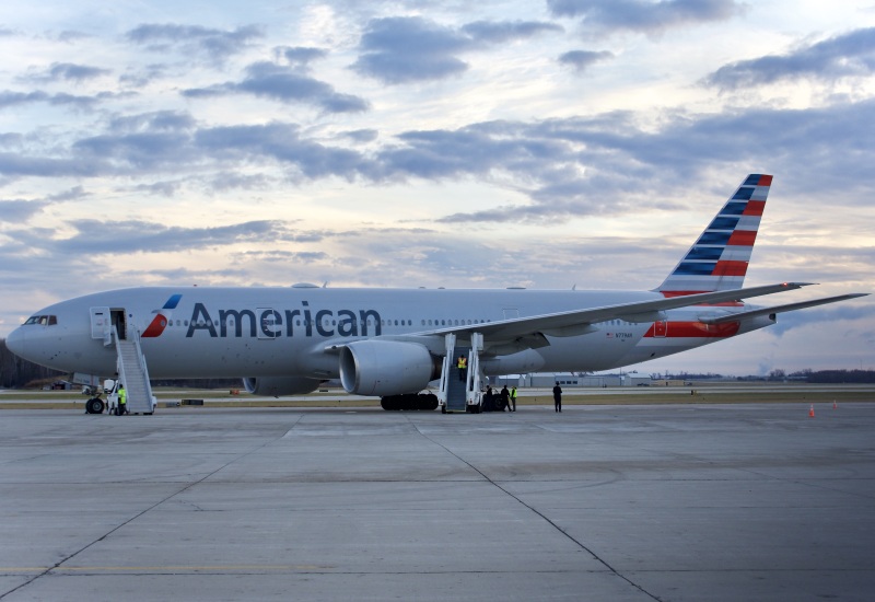 Photo of N779AN - American Airlines Boeing 777-200ER at GRB on AeroXplorer Aviation Database