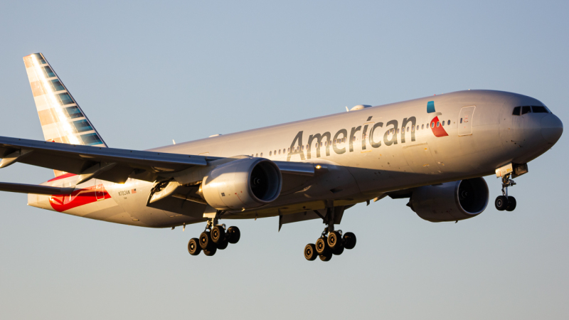 Photo of N782AN - American Airlines Boeing 777-200ER at MIA on AeroXplorer Aviation Database
