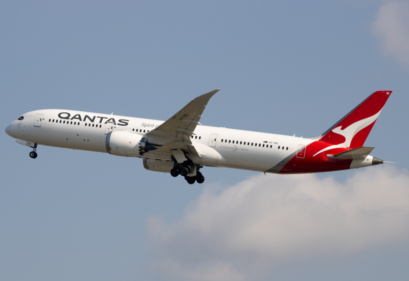 Photo of VH-ZNE - Qantas Airways Boeing 787-9 at LHR on AeroXplorer Aviation Database