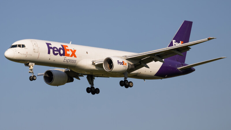 Photo of N775FD - FedEx Boeing 757-200F at BWI on AeroXplorer Aviation Database