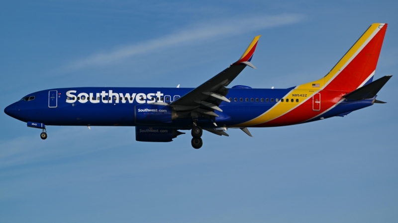 Photo of N8542Z - Southwest Airlines Boeing 737-800 at DCA on AeroXplorer Aviation Database