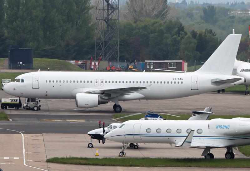 Photo of ES-SAA - SMARTLYNX Airbus A320 at BHX on AeroXplorer Aviation Database
