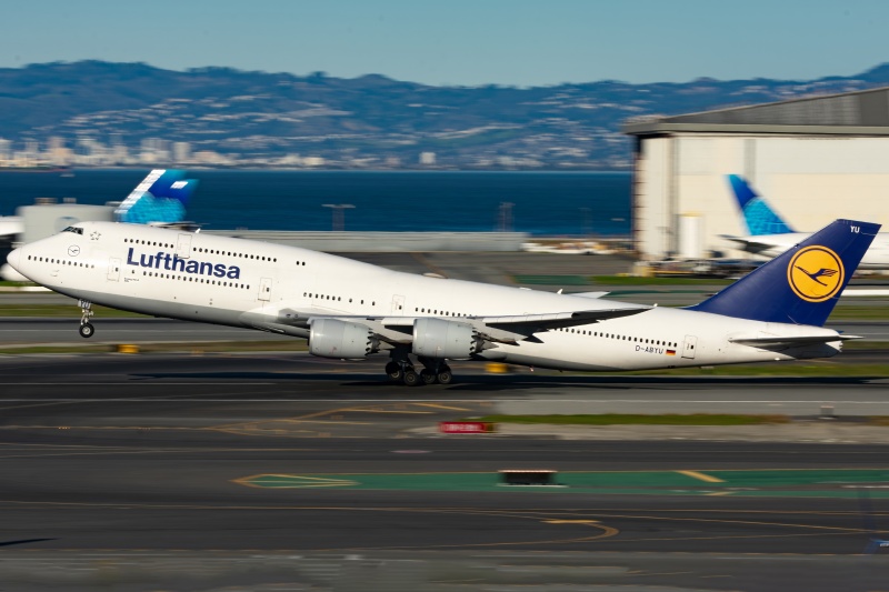 Photo of D-ABYU - Lufthansa Boeing 747-8i at SFO on AeroXplorer Aviation Database