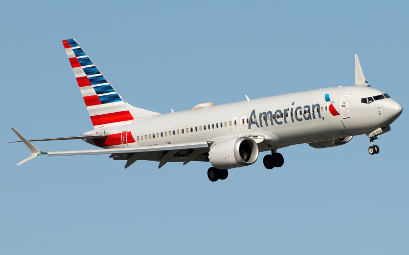 Photo of N306RC - American Airlines Boeing 737 MAX 8 at DCA on AeroXplorer Aviation Database
