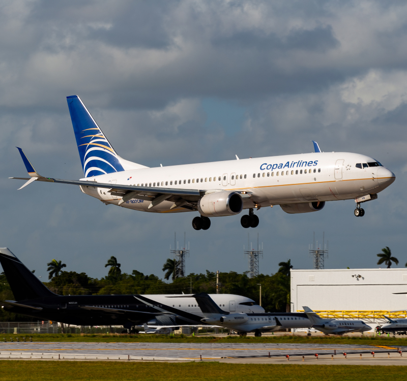 Photo of HP-1837CMP - Copa Airlines Boeing 737-800 at FLL on AeroXplorer Aviation Database