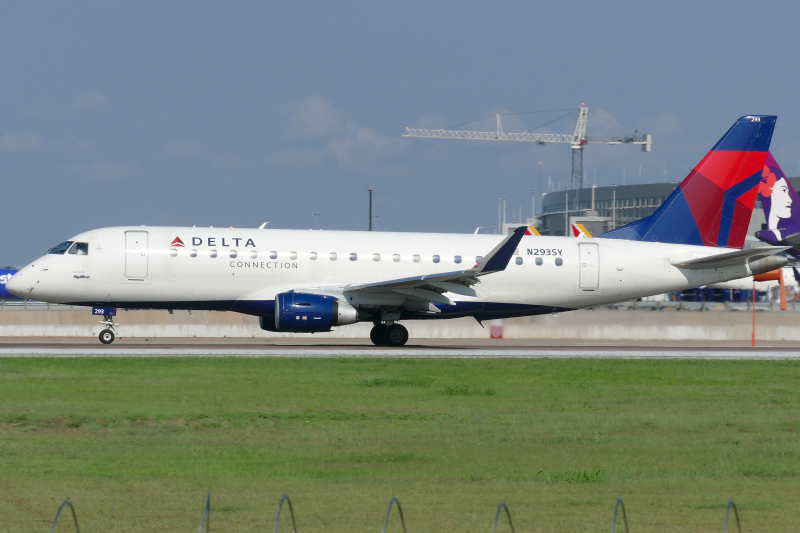 Photo of N293SY - Delta Connection Embraer E175 at AUS on AeroXplorer Aviation Database