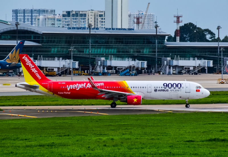 Photo of VN-A651 - VietJet Air Airbus A321-200 at SGN on AeroXplorer Aviation Database