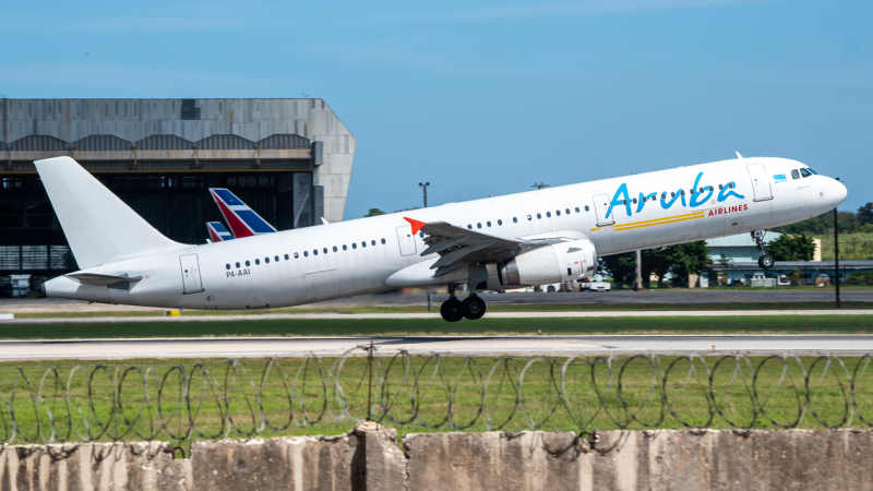 Photo of P4-AAI - Aruba Airlines Airbus A321-200 at HAV on AeroXplorer Aviation Database