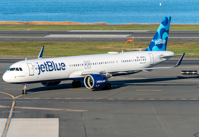 Photo of N2105J - JetBlue Airways Airbus A321NEO at BOS on AeroXplorer Aviation Database