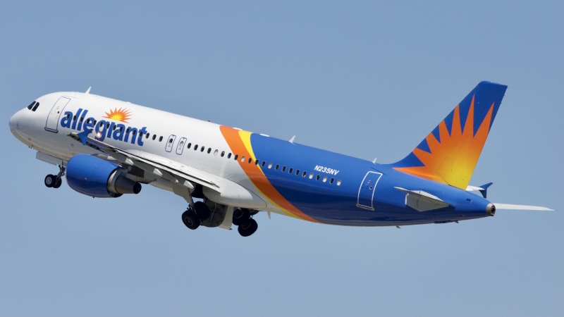 Photo of N235NV - Allegiant Air Airbus A320 at LCK on AeroXplorer Aviation Database