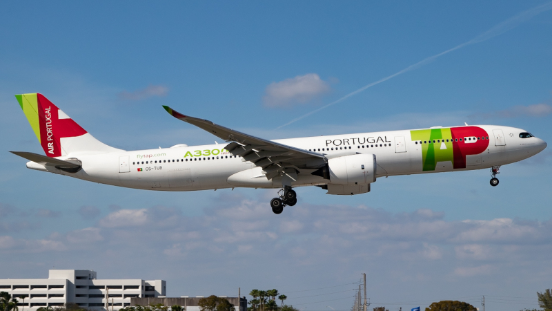 Photo of CS-TUB - TAP Air Portugal Airbus A330-900 at MIA on AeroXplorer Aviation Database