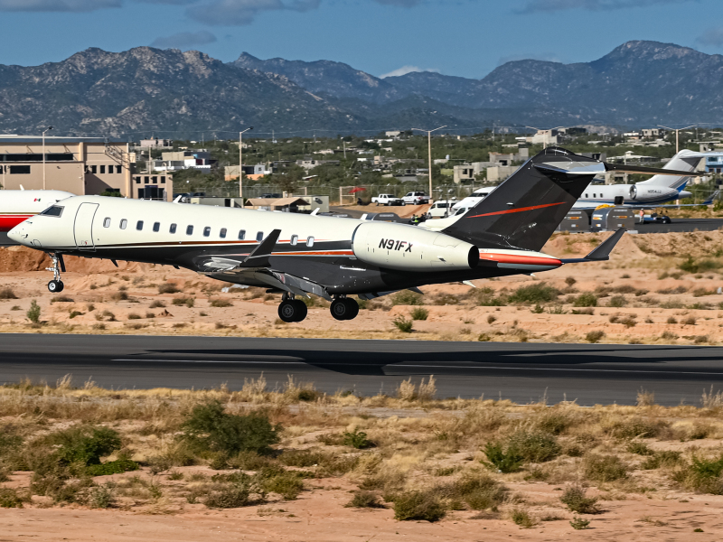 Photo of N91FX - FlexJet Bombardier Global Express at CSL on AeroXplorer Aviation Database