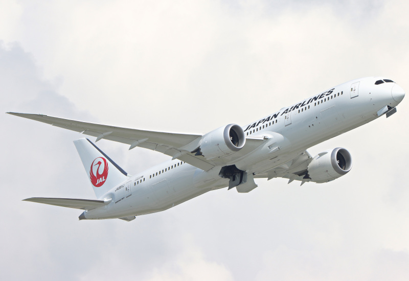 Photo of JA881J - Japan Airlines Boeing 787-9 at HKG on AeroXplorer Aviation Database