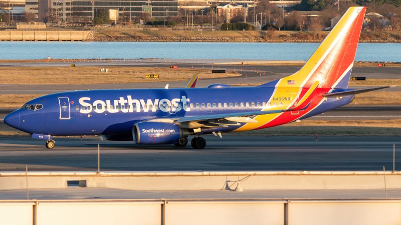 Photo of N463WN - Southwest Airlines Boeing 737-700 at DCA on AeroXplorer Aviation Database