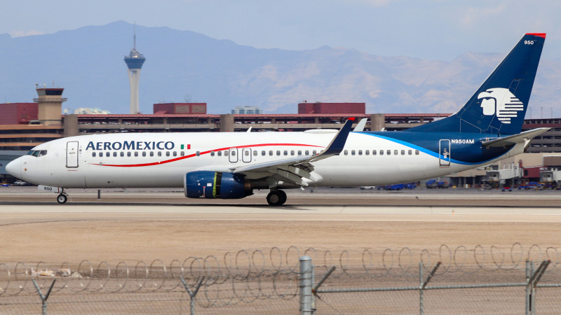 Photo of N950AM - Aeromexico Boeing 737-800 at LAS on AeroXplorer Aviation Database