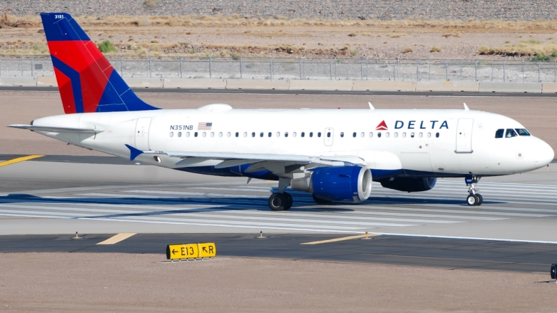 Photo of N351NB - Delta Airlines Airbus A319 at PHX on AeroXplorer Aviation Database