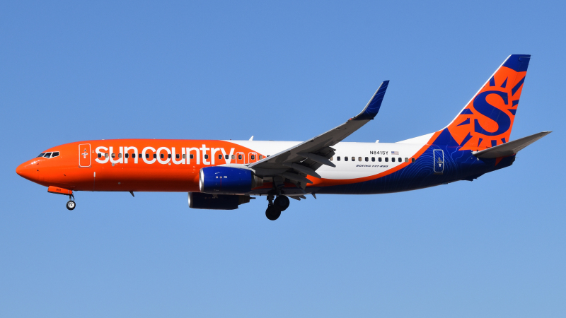 Photo of N841SY - Sun Country Airlines Boeing 737-800 at LAS on AeroXplorer Aviation Database