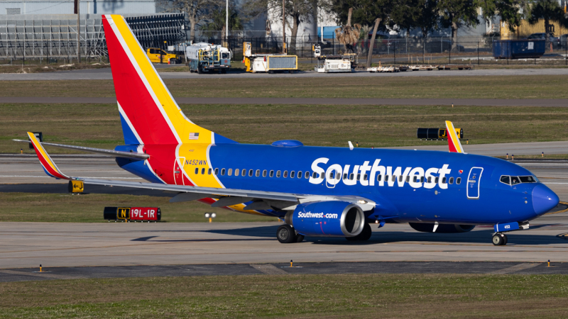 Photo of N452WN - Southwest Airlines Boeing 737-700 at TPA on AeroXplorer Aviation Database