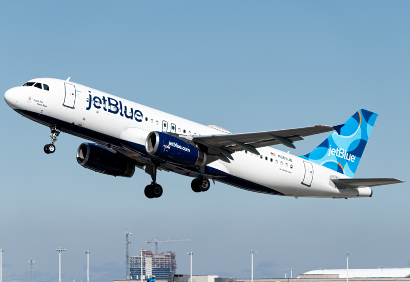 Photo of N663JB - JetBlue Airways Airbus A320 at FLL  on AeroXplorer Aviation Database