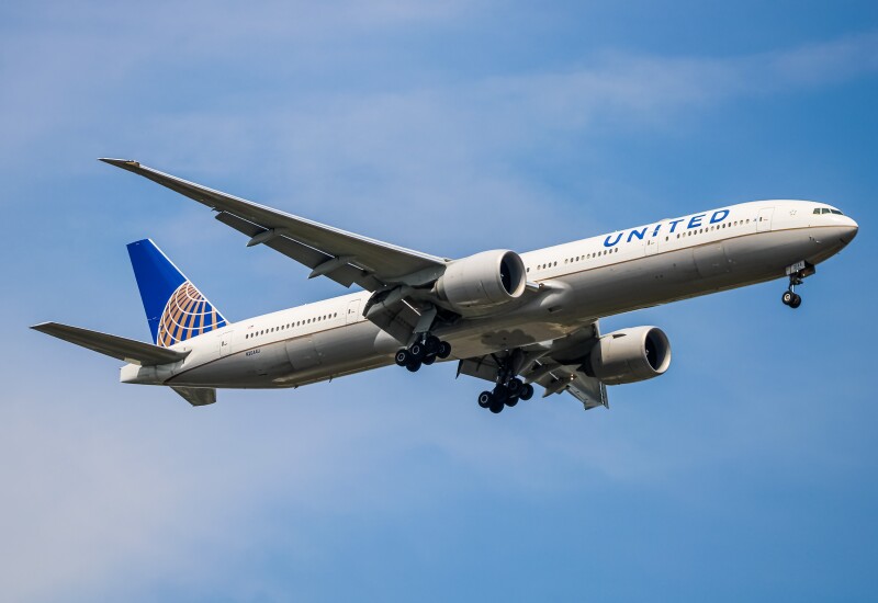 Photo of N2644U - United Airlines Boeing 777-300ER at IAD on AeroXplorer Aviation Database