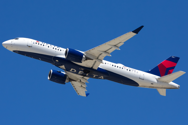 Photo of N319DU - Delta Airlines Airbus A220-300 at SJC on AeroXplorer Aviation Database