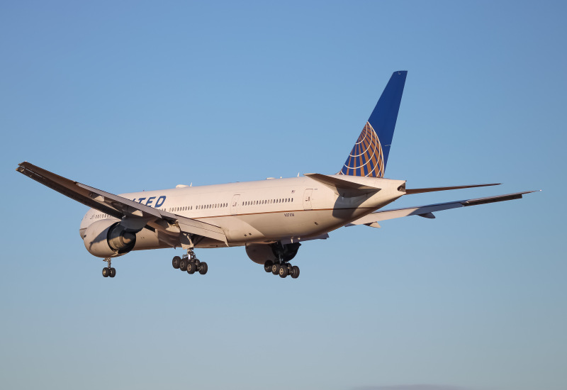 Photo of N37018 - United Airlines Boeing 777-200ER at IAD on AeroXplorer Aviation Database
