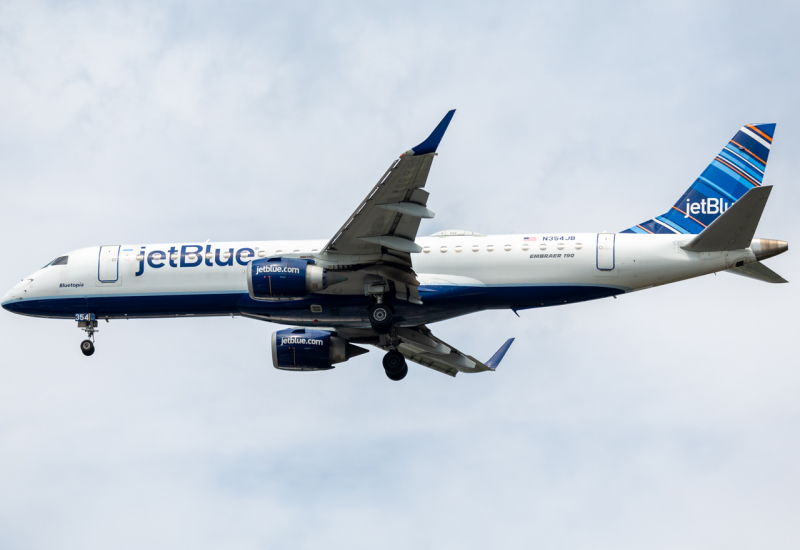 Photo of N354JB - JetBlue Airways Embraer E190 at JFK on AeroXplorer Aviation Database