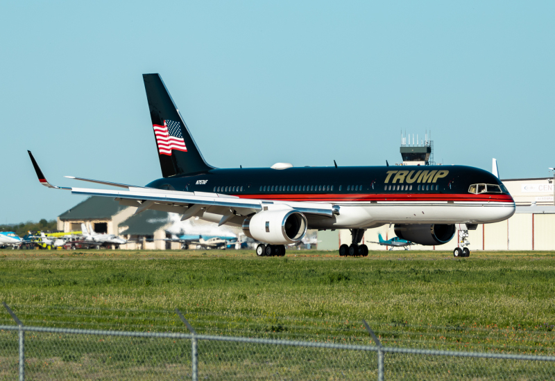 Photo of N757AF - PRIVATE Boeing 757-200 at ACT on AeroXplorer Aviation Database