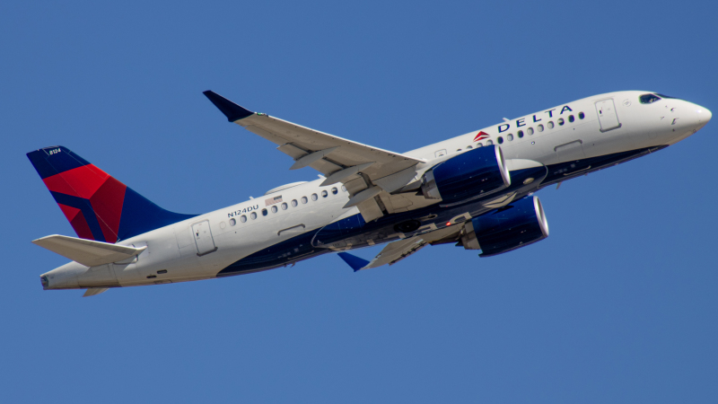 Photo of N124DU - Delta Airlines Airbus A220-100 at IAH on AeroXplorer Aviation Database