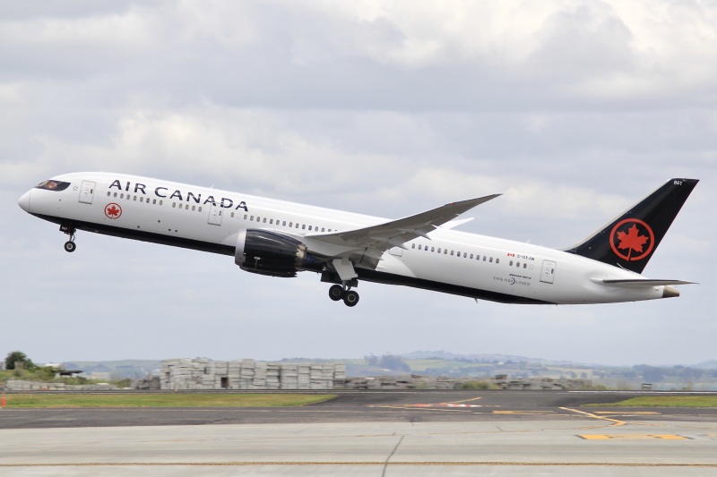 Photo of C-GYJW - Air Canada Boeing 787-9 at AKL on AeroXplorer Aviation Database