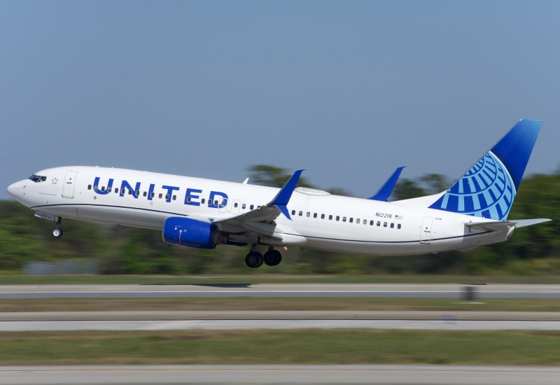Photo of N12218 - United Airlines Boeing 737-800 at MCO on AeroXplorer Aviation Database