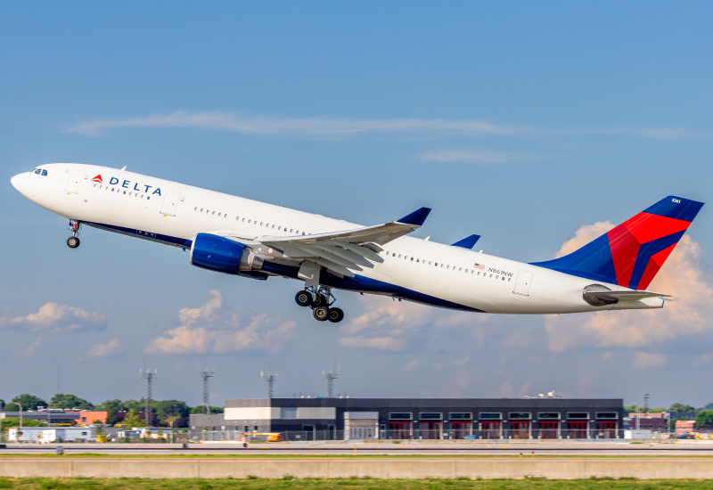 Photo of N861NW - Delta Airlines Airbus A330-200 at MSP on AeroXplorer Aviation Database